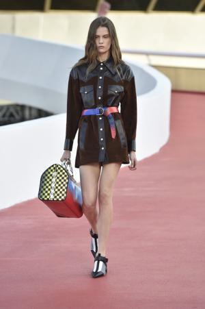 【ルック】ルイ・ヴィトン 2017クルーズ・コレクション、舞台はリオデジャネイロ