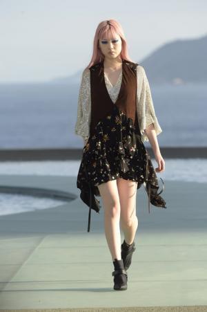 【ルック】ルイ・ヴィトン 2017クルーズ・コレクション、舞台はリオデジャネイロ