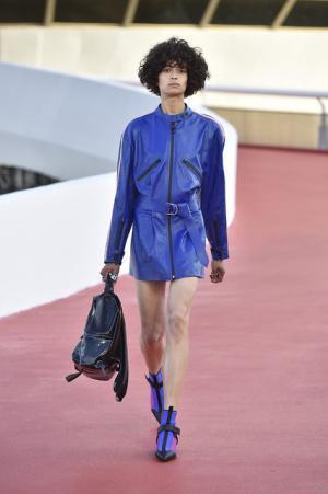 【ルック】ルイ・ヴィトン 2017クルーズ・コレクション、舞台はリオデジャネイロ