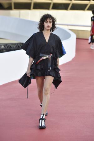 【ルック】ルイ・ヴィトン 2017クルーズ・コレクション、舞台はリオデジャネイロ