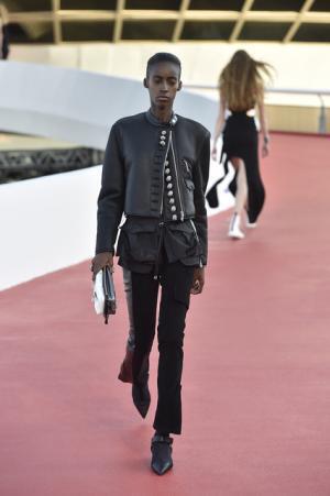 【ルック】ルイ・ヴィトン 2017クルーズ・コレクション、舞台はリオデジャネイロ