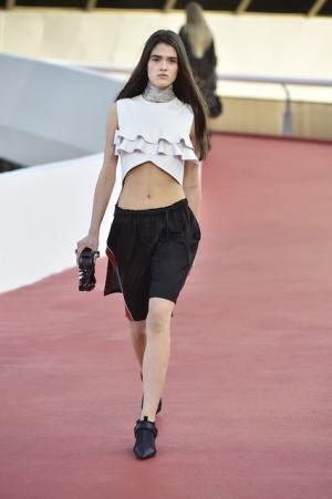 【ルック】ルイ・ヴィトン 2017クルーズ・コレクション、舞台はリオデジャネイロ