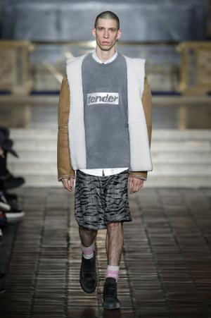 アレキサンダー ワン、17SSコレクションショーよりリゾートコレクションもミックス！発売までの時間を短縮