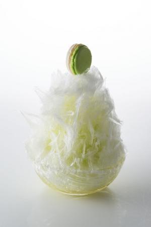 ホテルニューオータニ東京、天然水を使用したふわっふわの「サツキ江戸かき氷」が登場