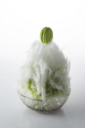 ホテルニューオータニ東京、天然水を使用したふわっふわの「サツキ江戸かき氷」が登場