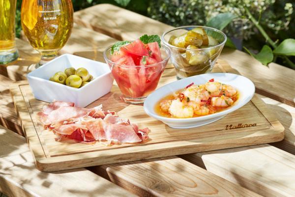 SOLSO FARMが提案する緑溢れる芝生ビアテラス、二子玉川ライズに夏季限定オープン