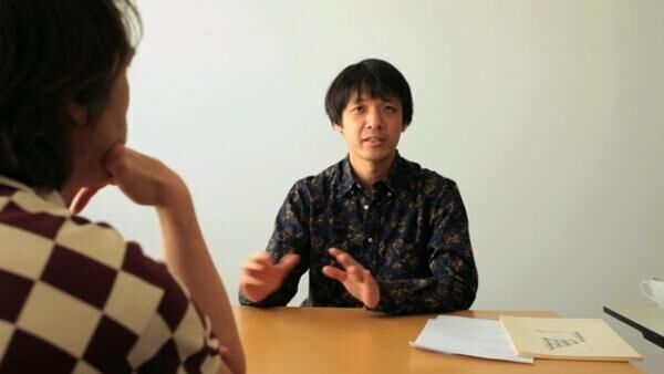 高橋尚愛は誰なのか：ダニエル・バウマンによるインタビュー｜2015｜HD ヴィデオ｜18 分 15 秒 Who is Hisachika Takahashi: An Interview by Daniel Baumann｜2015｜HD video｜18 minutes 15 seconds
