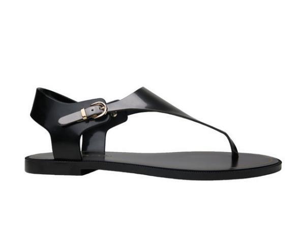 セルジオ ロッシからフラットサンダル2型が登場、メタリックのポイント使いがキー