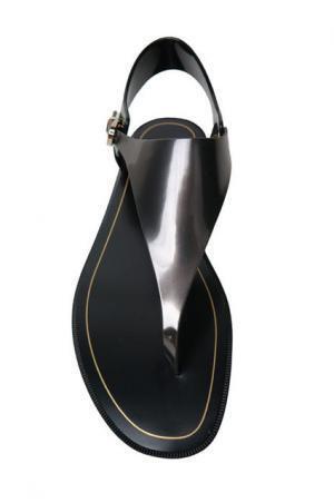 セルジオ ロッシからフラットサンダル2型が登場、メタリックのポイント使いがキー