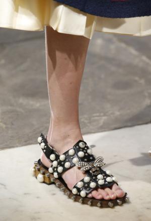 グッチ、史上初ロンドンの世界遺産ウェストミンスター寺院を舞台にショー【17年クルーズ】