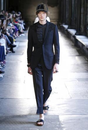 グッチ、史上初ロンドンの世界遺産ウェストミンスター寺院を舞台にショー【17年クルーズ】