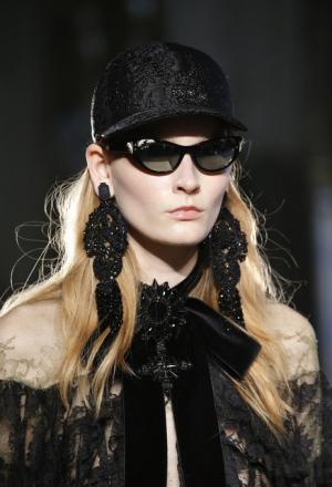 グッチ、史上初ロンドンの世界遺産ウェストミンスター寺院を舞台にショー【17年クルーズ】