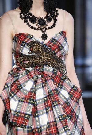 グッチ、史上初ロンドンの世界遺産ウェストミンスター寺院を舞台にショー【17年クルーズ】