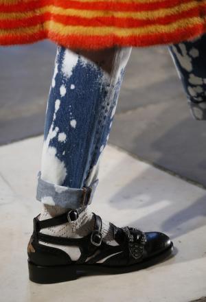 グッチ、史上初ロンドンの世界遺産ウェストミンスター寺院を舞台にショー【17年クルーズ】