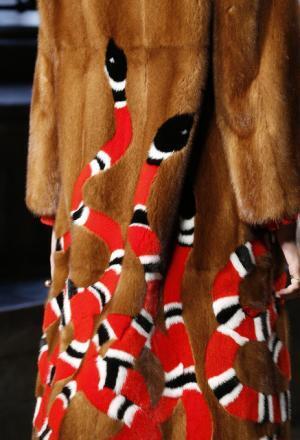 グッチ、史上初ロンドンの世界遺産ウェストミンスター寺院を舞台にショー【17年クルーズ】