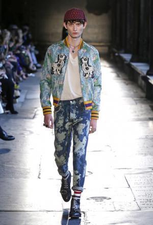 グッチ、史上初ロンドンの世界遺産ウェストミンスター寺院を舞台にショー【17年クルーズ】