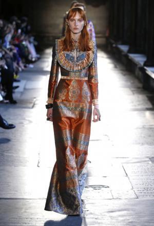 グッチ、史上初ロンドンの世界遺産ウェストミンスター寺院を舞台にショー【17年クルーズ】