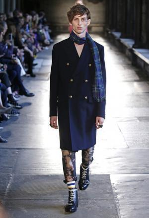 グッチ、史上初ロンドンの世界遺産ウェストミンスター寺院を舞台にショー【17年クルーズ】