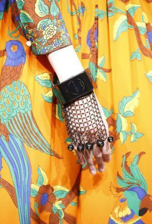 グッチ、史上初ロンドンの世界遺産ウェストミンスター寺院を舞台にショー【17年クルーズ】