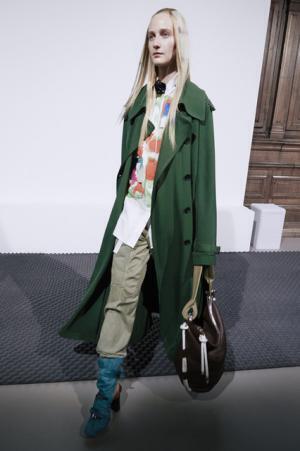 アクネ ストゥディオズ着想源はアメリカのロックバンド、グレイトフル・デッドとそのファン【17年リゾート】