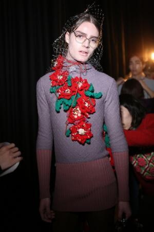 RYOTA MURAKAMIによるファッションデザイナー兼“おかん”=村上千明の絵画展