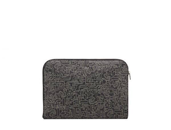 父の日ギフトに迷ったら。フルラがエレクトロニック柄バッグを日本限定発売、隠れたハートや星柄を探せ！