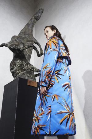 エミリオ・プッチ的アスレジャースタイル。都会的スピード感と至極のリゾートムードを纏う【17年リゾート】