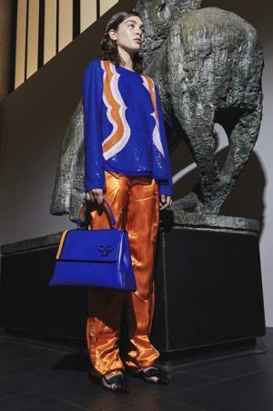 エミリオ・プッチ的アスレジャースタイル。都会的スピード感と至極のリゾートムードを纏う【17年リゾート】