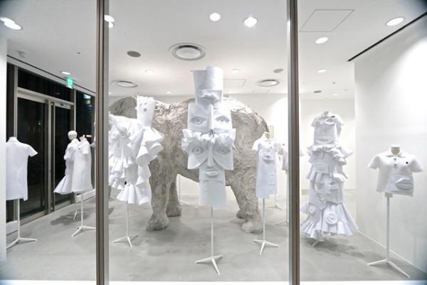 世界初、ヴィクター＆ロルフのオートクチュールコレクションをDSMGで展示販売中