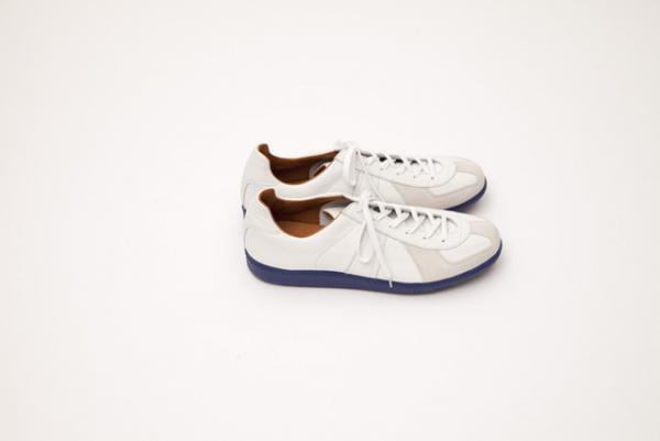 ミントデザインズが歴史的名スニーカー「ジャーマントレーナー」の復刻シューズを発売