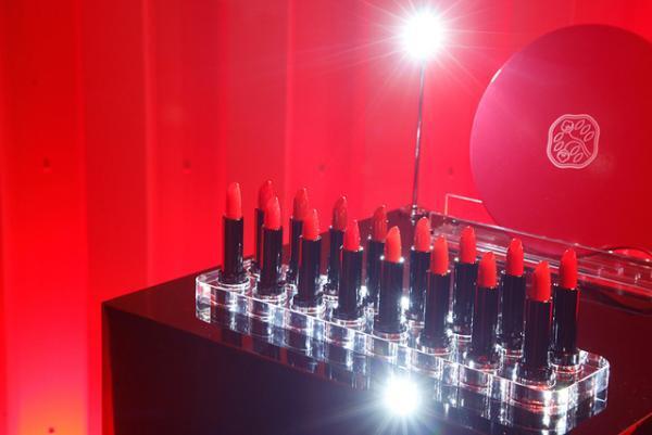 資生堂が“赤”を極めた16色の新ルージュ発売、さて自分に似合う色は？銀座と原宿のイベントで見つけよう！