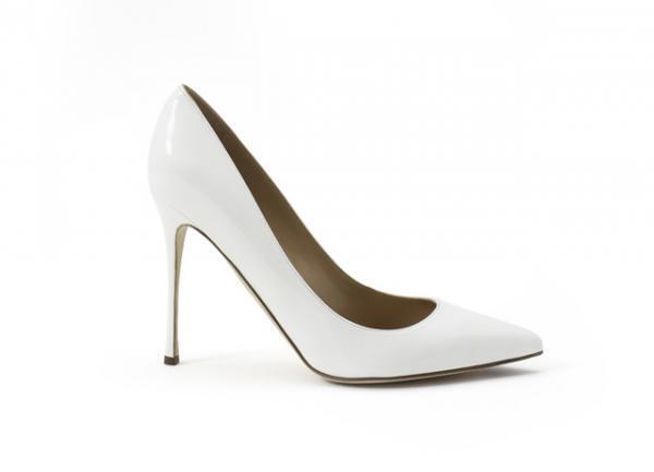 セルジオ ロッシ、最もアイコニックなシューズが夏色に染まる【17年リゾート】