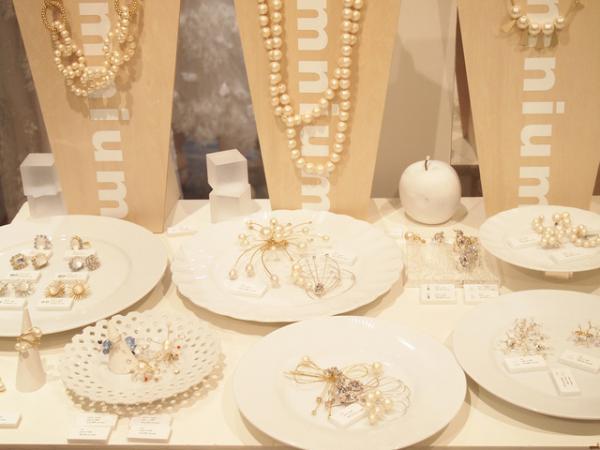 東京デザイナーが描くサマーウェディング！世界に一着のドレスやキャンドルをオーダーするチャンス