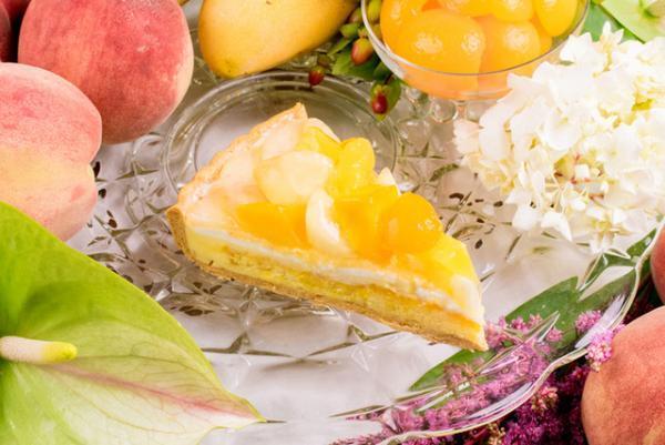 キル フェ ボンが桃づくしの“ピーチ Week”開催！夏しか味わえない桃が南国フルーツやチーズと出会う