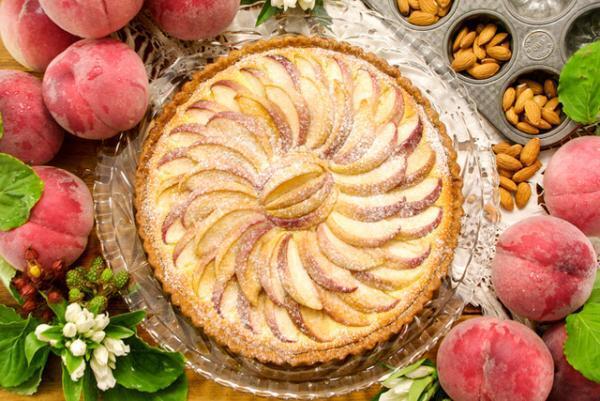 キル フェ ボンが桃づくしの“ピーチ Week”開催！夏しか味わえない桃が南国フルーツやチーズと出会う