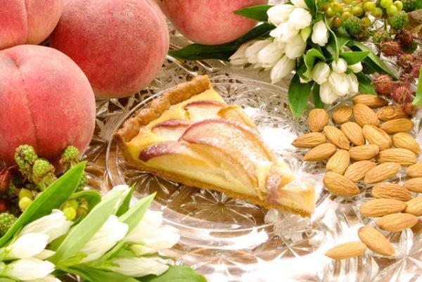 キル フェ ボンが桃づくしの“ピーチ Week”開催！夏しか味わえない桃が南国フルーツやチーズと出会う