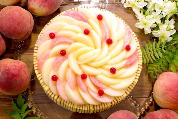 キル フェ ボンが桃づくしの“ピーチ Week”開催！夏しか味わえない桃が南国フルーツやチーズと出会う