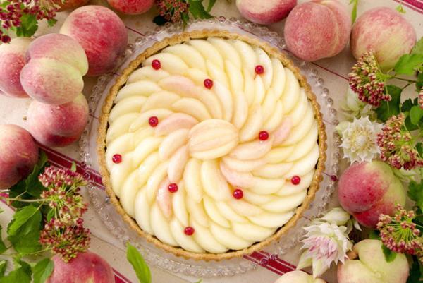 キル フェ ボンが桃づくしの“ピーチ Week”開催！夏しか味わえない桃が南国フルーツやチーズと出会う