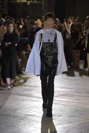 メイプルソープと共にピッティに戻ってきたラフ・シモンズ【17SSメンズ】