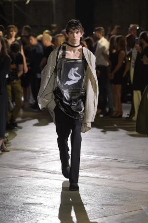 メイプルソープと共にピッティに戻ってきたラフ・シモンズ【17SSメンズ】