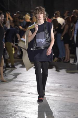 メイプルソープと共にピッティに戻ってきたラフ・シモンズ【17SSメンズ】