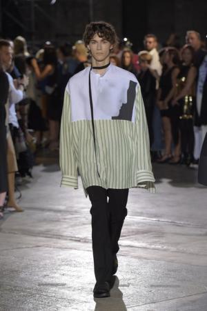 メイプルソープと共にピッティに戻ってきたラフ・シモンズ【17SSメンズ】