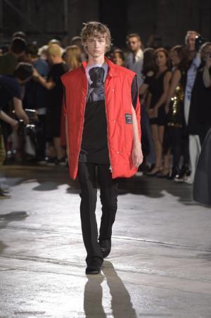 メイプルソープと共にピッティに戻ってきたラフ・シモンズ【17SSメンズ】