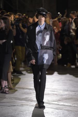 メイプルソープと共にピッティに戻ってきたラフ・シモンズ【17SSメンズ】