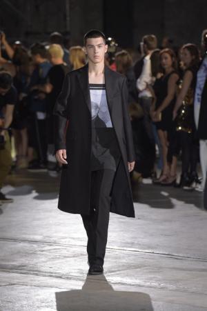 メイプルソープと共にピッティに戻ってきたラフ・シモンズ【17SSメンズ】