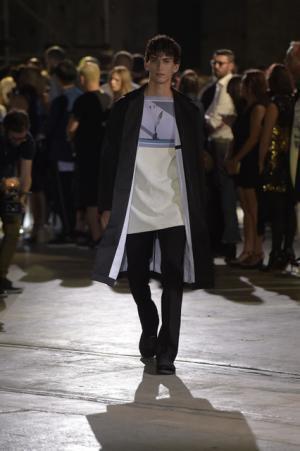 メイプルソープと共にピッティに戻ってきたラフ・シモンズ【17SSメンズ】