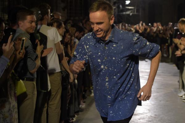 メイプルソープと共にピッティに戻ってきたラフ・シモンズ【17SSメンズ】