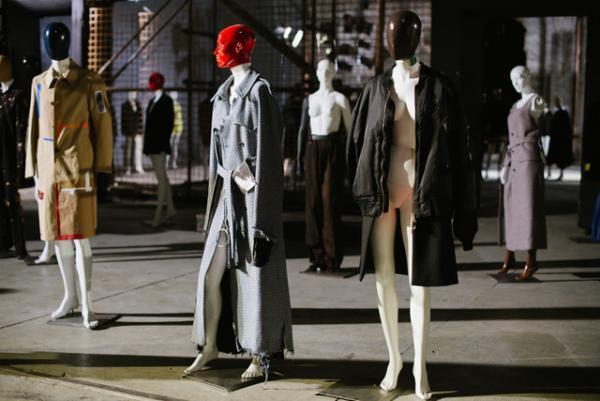 メイプルソープと共にピッティに戻ってきたラフ・シモンズ【17SSメンズ】