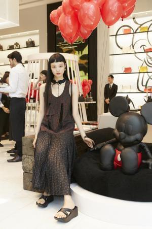 ディズニー × コーチのカプセルコレクションが登場！コーチ表参道も期間限定でミッキー仕様に