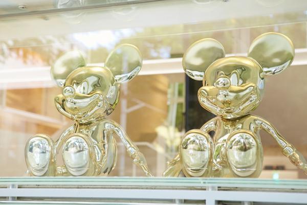 ディズニー × コーチのカプセルコレクションが登場！コーチ表参道も期間限定でミッキー仕様に